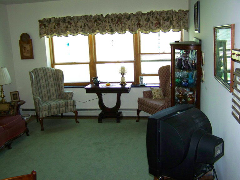 Jr Apartment Living Room